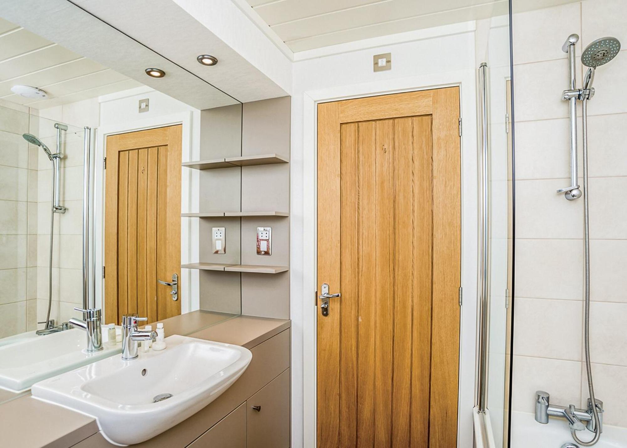 Woodside Coastal Retreat Hotel Fishbourne  ห้อง รูปภาพ