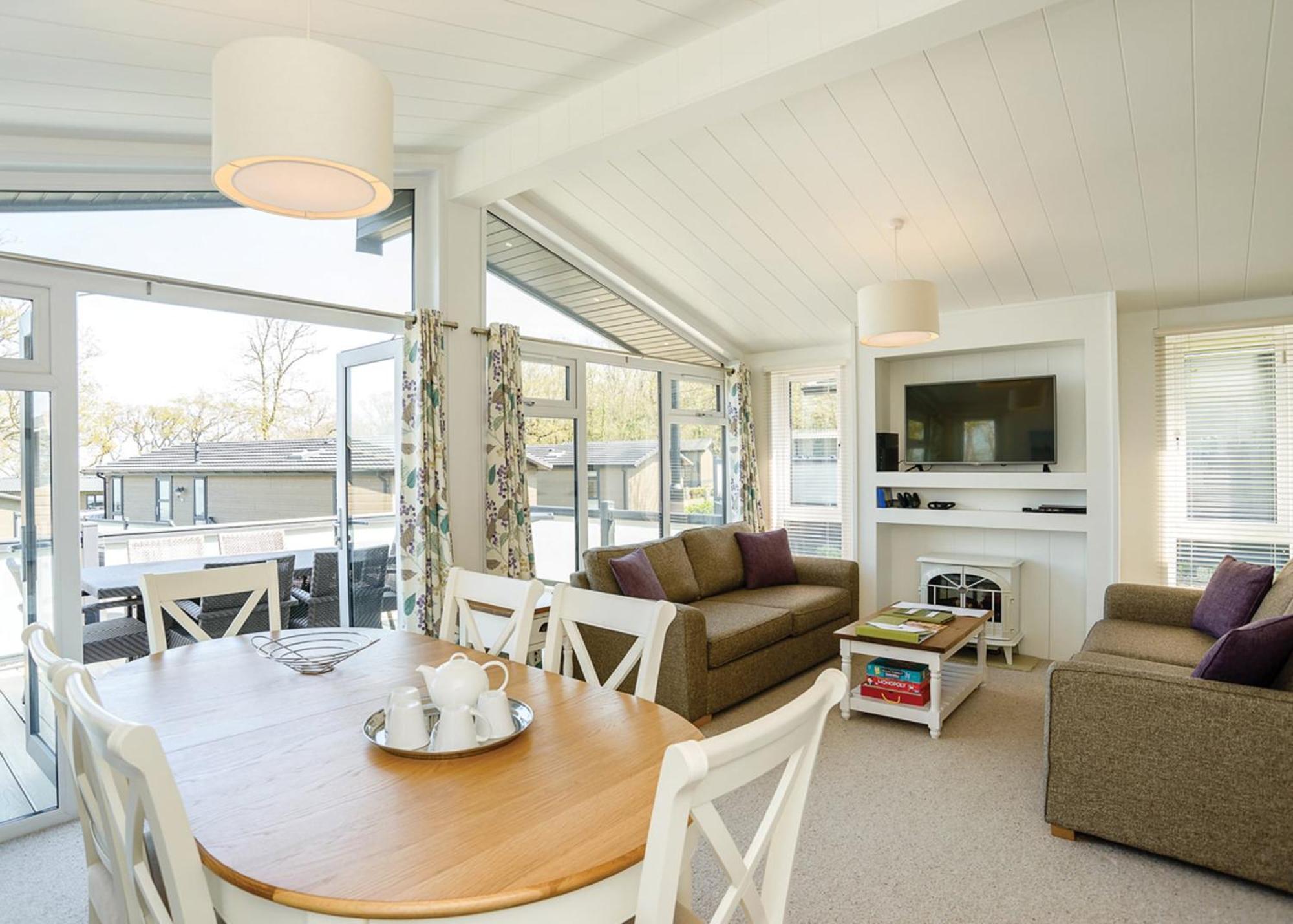 Woodside Coastal Retreat Hotel Fishbourne  ภายนอก รูปภาพ